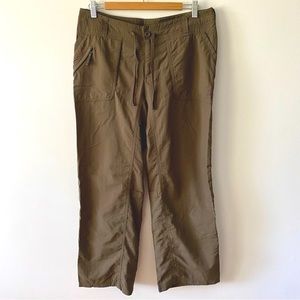 The North Face kaki brown convertible nylon hiking pants shorts size 10 womens